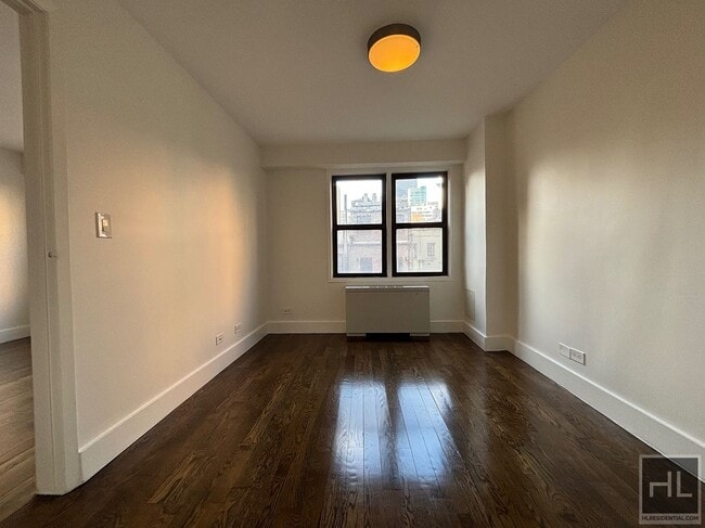 EAST 63 STREET, Unit 4N in New York, NY - Building Photo - Building Photo