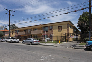 8542 Columbus Ave Apartments