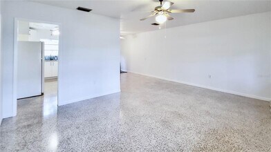 3266 Jolson Dr in Sarasota, FL - Building Photo - Building Photo