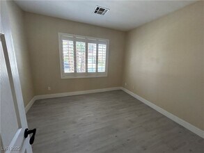 23 Indian Run Way in Las Vegas, NV - Building Photo - Building Photo