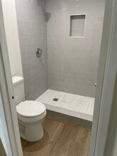 1517 E Garfield Ave, Unit 60 in Glendale, CA - Building Photo - Building Photo