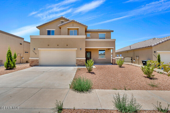 12354 Thren in El Paso, TX - Building Photo - Building Photo