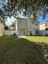 323 NW 153rd Ln in Pembroke Pines, FL - Building Photo - Building Photo