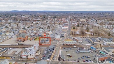 27 Hall Ave in Wallingford, CT - Building Photo - Building Photo