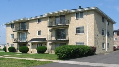 7809 Rutherford Ave in Burbank, IL - Building Photo