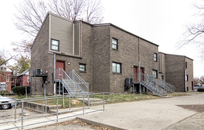 Smoketown Apartments in Louisville, KY - Foto de edificio - Building Photo