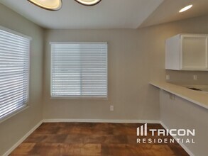 8517 W Lewis Ave in Phoenix, AZ - Building Photo - Building Photo