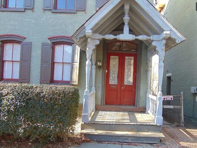 6 Grand St in Poughkeepsie, NY - Building Photo - Building Photo