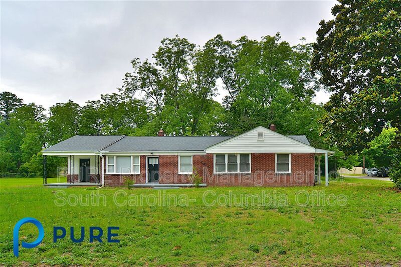 999 Seminole Dr in West Columbia, SC - Building Photo