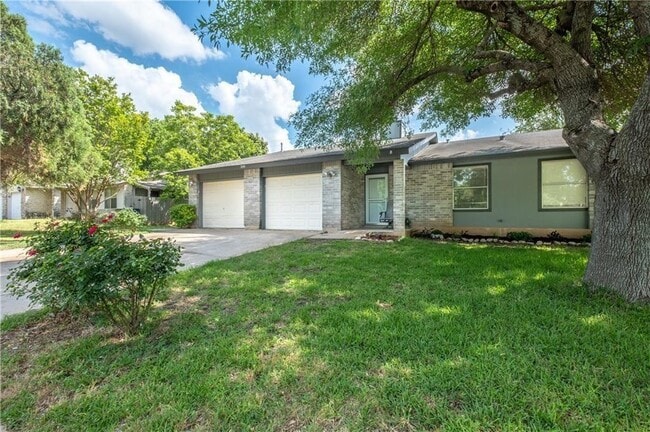 2311 Singletree Ave in Austin, TX - Building Photo - Building Photo
