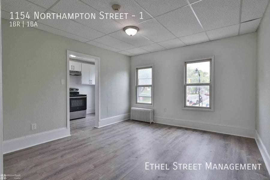 1154 Northampton St in Easton, PA - Building Photo