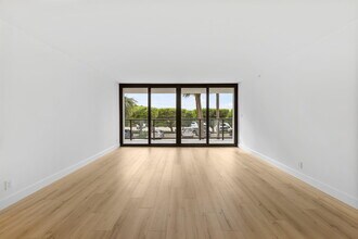 3440 S Ocean Blvd in Palm Beach, FL - Building Photo - Building Photo