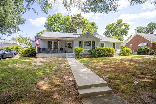 property at 2715 Kiawah Ave