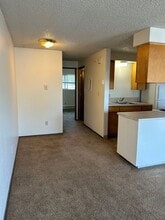 1215 Pioneer St in Philomath, OR - Building Photo - Building Photo