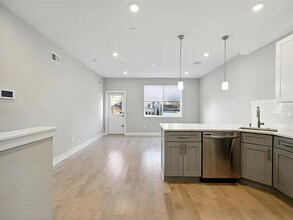 2011 N Randolph St in Philadelphia, PA - Building Photo - Building Photo