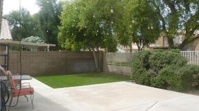 1600 W Gail Dr in Chandler, AZ - Building Photo - Building Photo