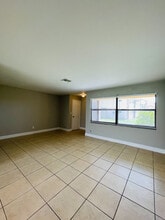 847 SE 8th Ter in Cape Coral, FL - Building Photo - Building Photo