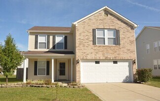 10226 Homestead Dr in Brownsburg, IN - Building Photo