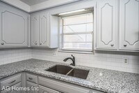 3920 Dentwood Terrace photo'