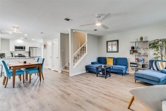 12325 Los Indios Trail in Austin, TX - Building Photo - Building Photo