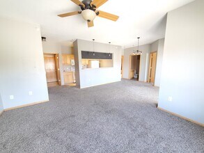 1960 Rockford Rd SW, Unit 46 in Cedar Rapids, IA - Building Photo - Building Photo