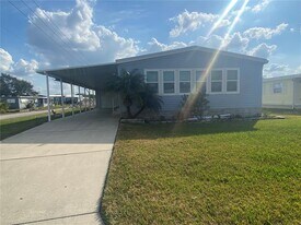 36722 Strand Dr in Zephyrhills, FL - Building Photo