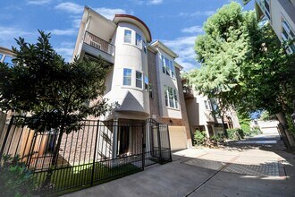 5317 Feagan St in Houston, TX - Building Photo - Building Photo