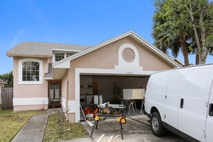 12107 Towboat Ct in Orlando, FL - Building Photo
