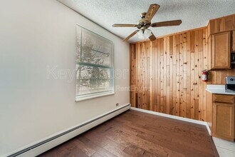 2120 S Vaughn Way in Aurora, CO - Building Photo - Building Photo