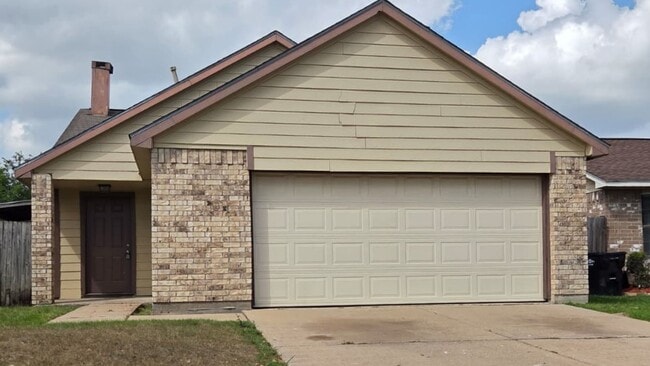 property at 19938 Laurel Trail Dr