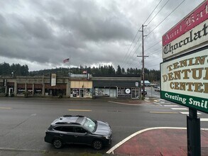 296 Sussex Ave W in Tenino, WA - Building Photo - Building Photo