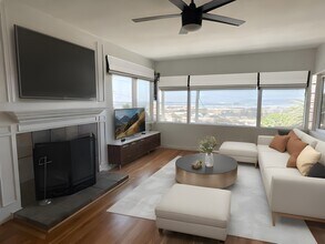 2186 W California St in San Diego, CA - Building Photo - Building Photo