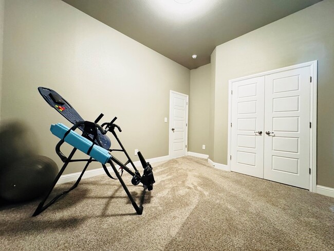 8632 Alnwick Dr in Odessa, TX - Building Photo - Building Photo