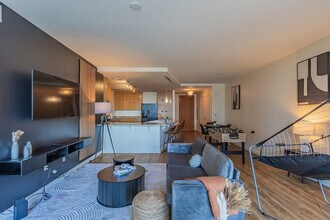 44 W Monroe St in Phoenix, AZ - Foto de edificio - Building Photo