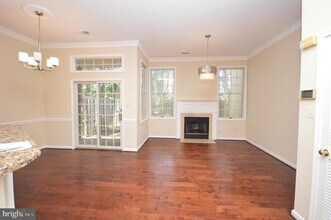 112 W Park Dr in Stafford, VA - Building Photo - Building Photo
