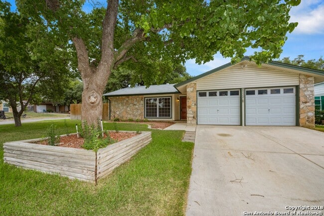 6532 Ambling St in San Antonio, TX - Building Photo - Building Photo