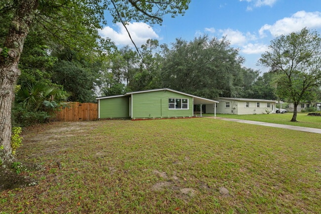 8514 Oak Leaf Rd in Jacksonville, FL - Building Photo - Building Photo