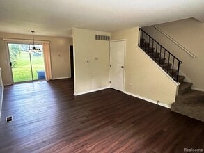 406 Union St in Grand Blanc, MI - Building Photo - Building Photo