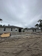 566 Woodview dr in Lehigh Acres, FL - Building Photo - Building Photo