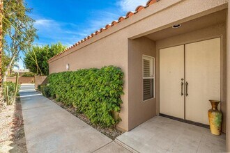 142 Lakeshore Dr in Rancho Mirage, CA - Building Photo - Building Photo