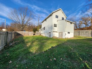 7658 Fitzsimmons St in Verona, PA - Building Photo - Building Photo