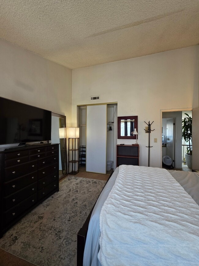 property at 2121 Dufour Ave