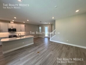 4712 Lagona Ln in Wesley Chapel, FL - Building Photo - Building Photo