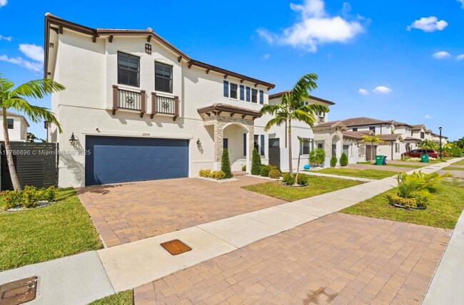 22718 SW 131st Ave in Miami, FL - Building Photo - Building Photo