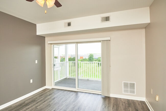 Rivers Pointe Apartments in Liverpool, NY - Foto de edificio - Building Photo