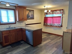 688 Dick Rd in Cheektowaga, NY - Building Photo - Building Photo