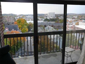 15 North Beacon St, Unit 212 in Boston, MA - Building Photo - Building Photo