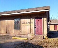 917 E Lake St in Paragould, AR - Building Photo