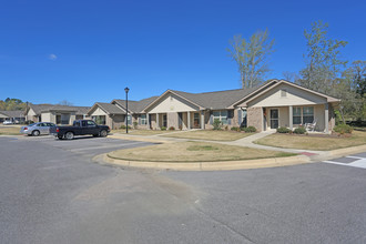 Cobblestone Village Apartments in Clanton, AL - Building Photo - Building Photo