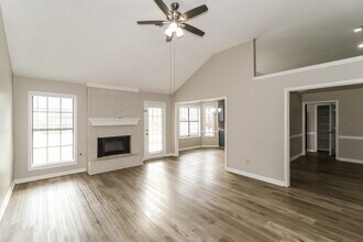 8607 Sunnyvale St N, Unit 304 in Memphis, TN - Building Photo - Building Photo